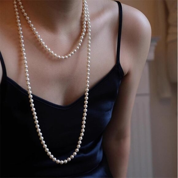 Long Pearl Necklaces for Women,Vintage Elegant Faux White Pearl Multi Strand Lay - Picture 3 of 7